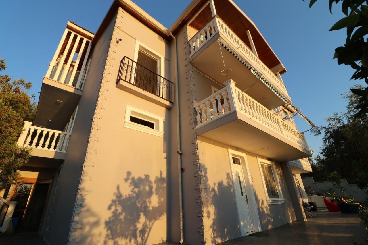 Vila Elarad Vlorë Esterno foto