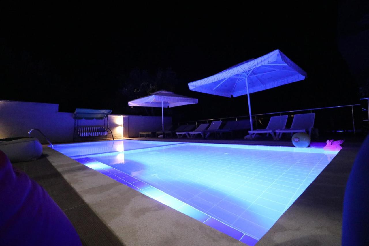 Vila Elarad Vlorë Esterno foto