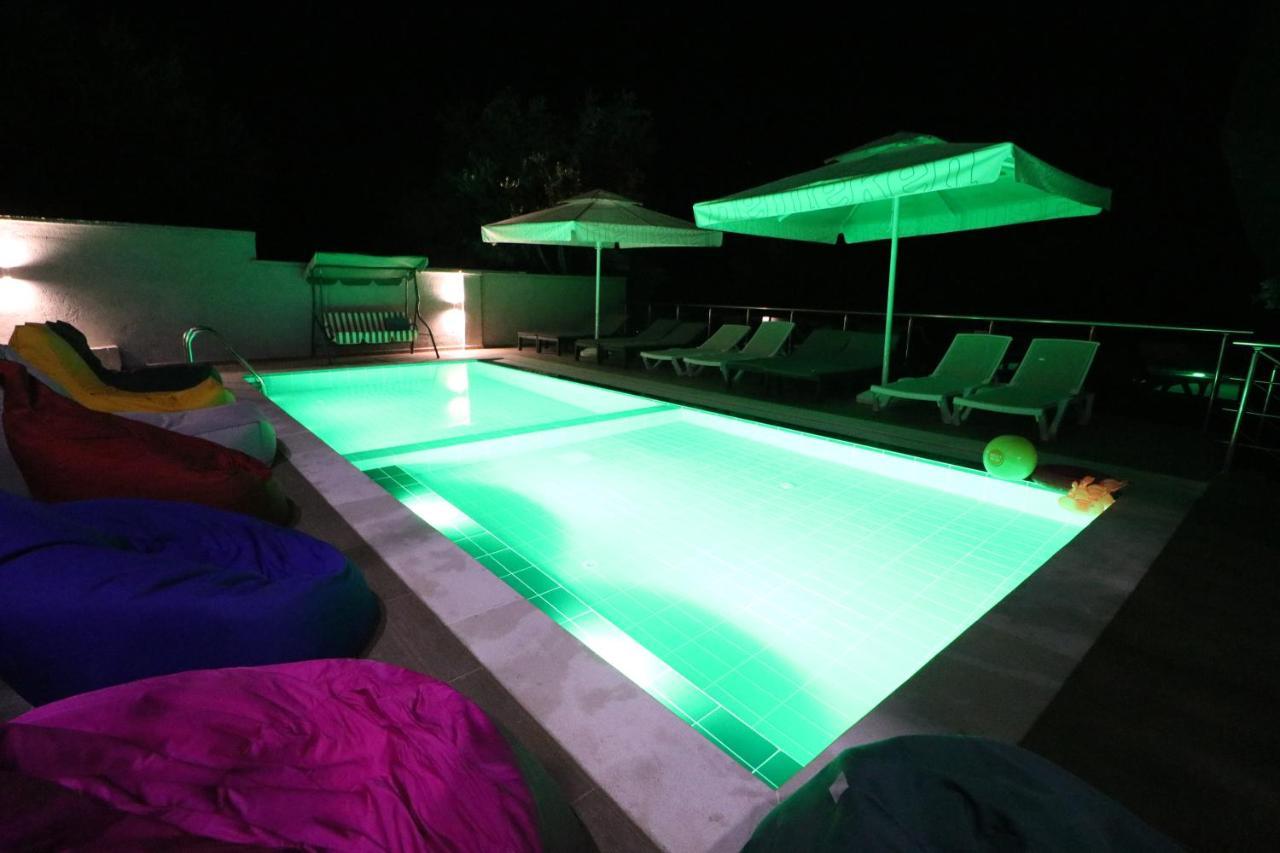 Vila Elarad Vlorë Esterno foto